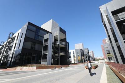 海淀區舊天壇家具廠華麗轉身，智能辦公新地標“金隅·智造工廠”崛起